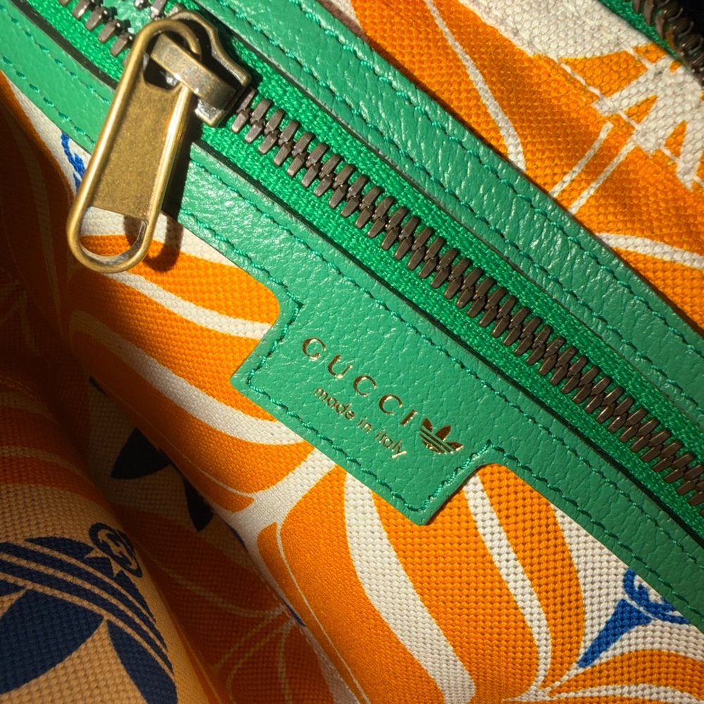 Gucci x Adidas Calfskin Leather Belt Bag - Picture 5 of 8